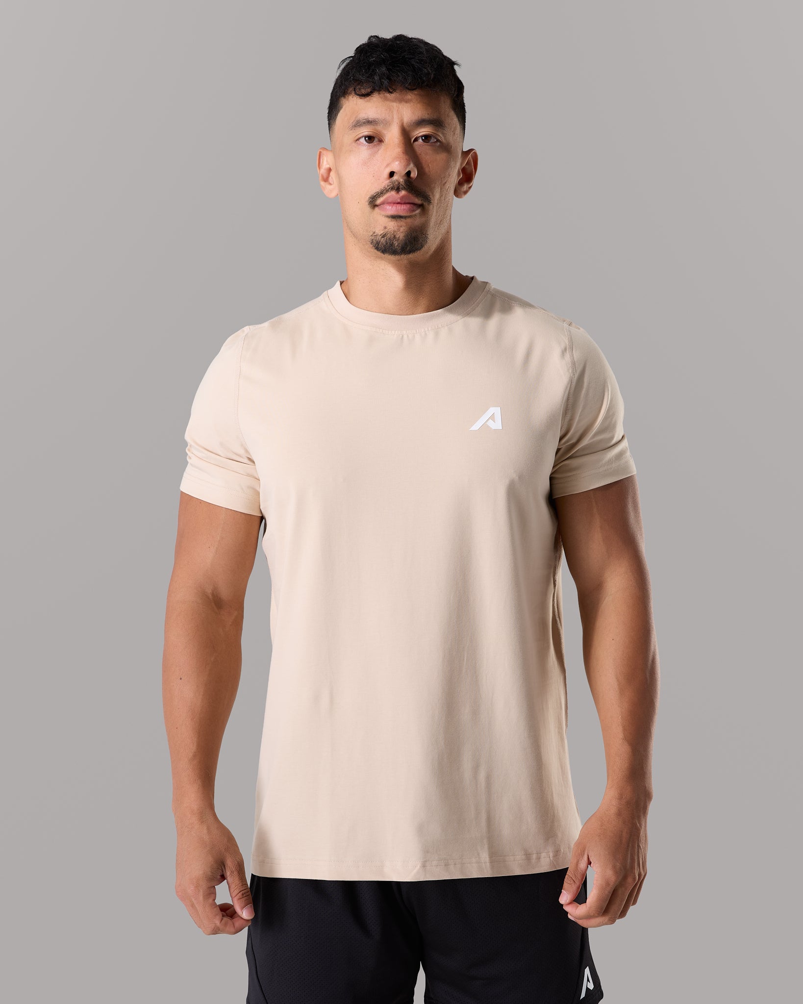 Momentum Tee - Sandstorm